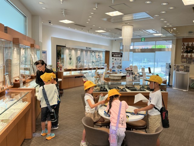宝石屋さん