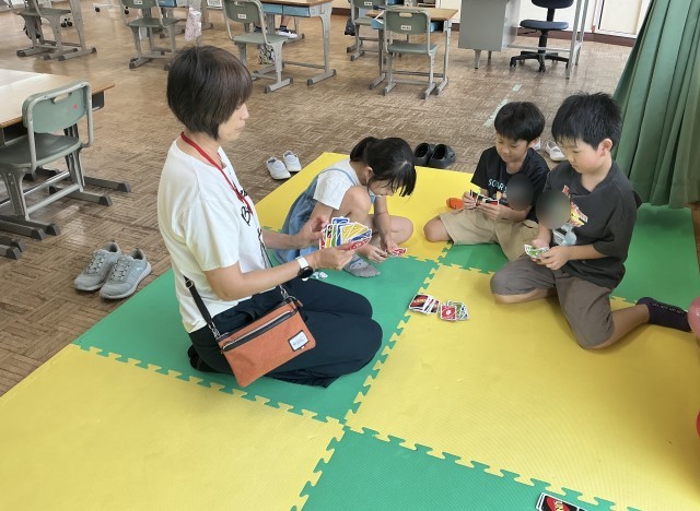 カードゲームの様子