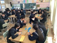 歓声があがる「カタカナーシ」